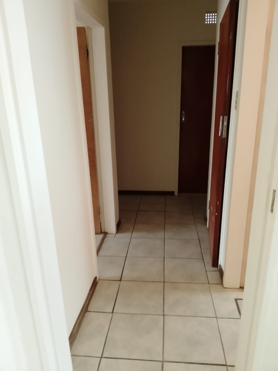 5 Bedroom Property for Sale in Roosheuwel North West